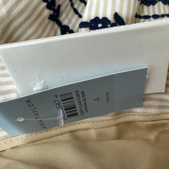 5 for $25| Ann Taylor Petite The Metro Striped Mid Rise Short Size 4 NWT - Picture 7 of 10
